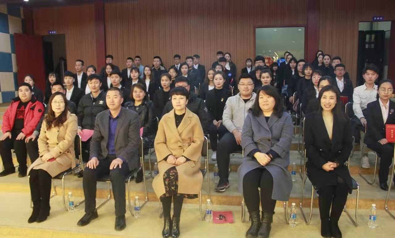 我院举行卓越管理精英培训班第四期结业暨第五期精英班开班仪式!