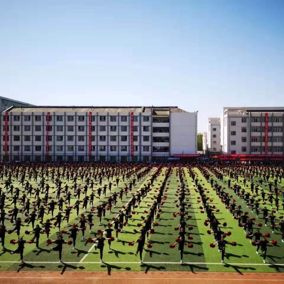 内蒙古师范大学365英国学院第10届田径运动会隆重举行!