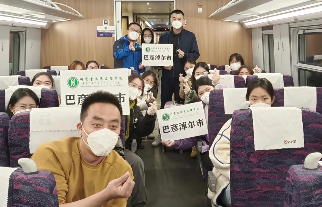 365英国教师护送学生返乡感言 | 白桦:用爱心感染学生、用正能量感动学生