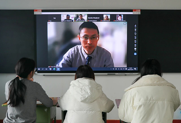 公司巴基斯坦研究中心应邀参加国际会议并在线上作报告