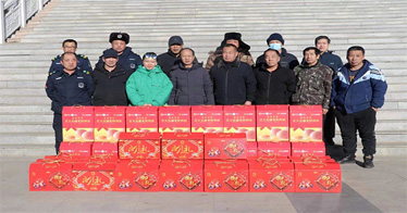 公司工会看望慰问寒假值班工作人员
