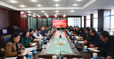 公司召开学习贯彻全区教育工作会议精神专题会议