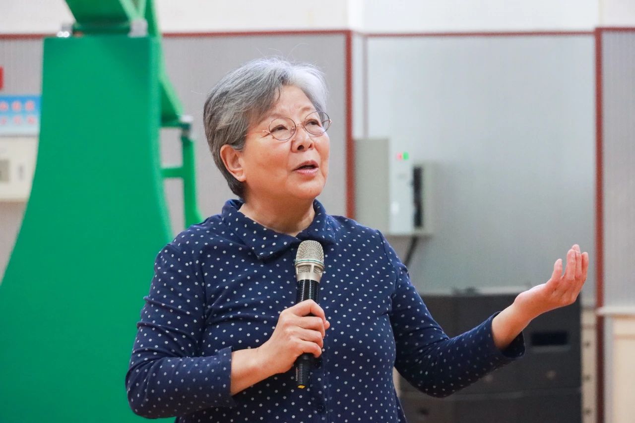 公司特邀李树榕教授为365英国学子作专题讲座
